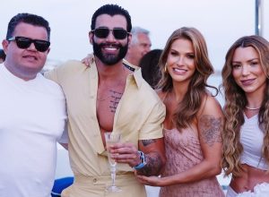 Copia-de-Yellow-and-Purple-Moder